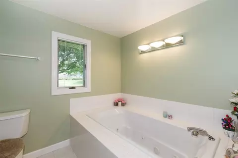 2506 Bourbonnais, Byron, IL 61010 photo 9