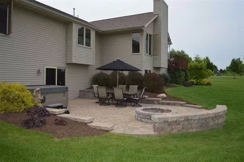 9995 Sara Dr, Roscoe, IL 61073 photo 15
