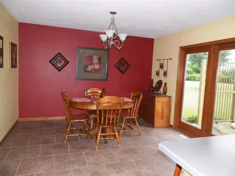 10566 E Cedarville, Davis, IL 61019 photo 5