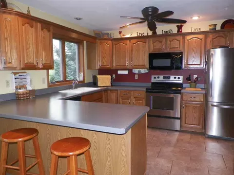 10566 E Cedarville, Davis, IL 61019 photo 3
