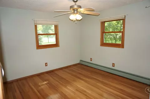 15661 Oak Tree Dr, Davis Junction, IL 61020 photo 8