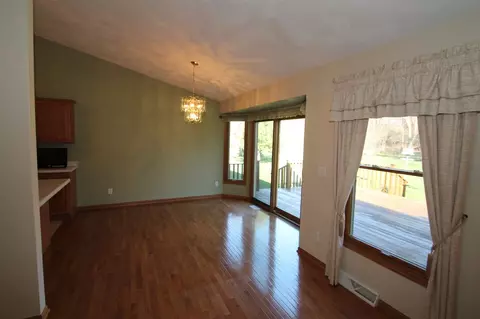 11159 Donald Dr, Roscoe, IL 61073 photo 5