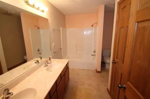 11159 Donald Dr, Roscoe, IL 61073 photo 9