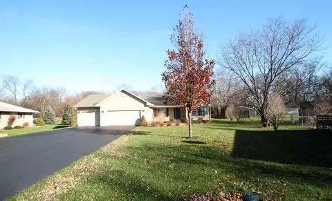 11159 Donald Dr, Roscoe, IL 61073 photo 1