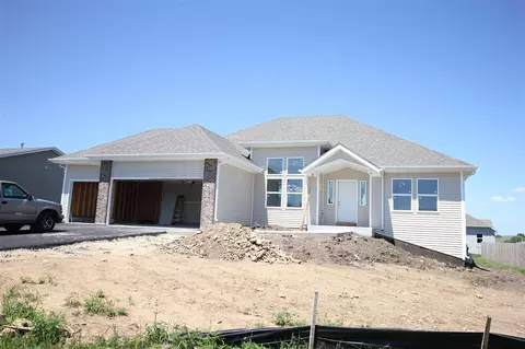 655 Ballymore Rd, Roscoe, IL 61073 photo 1