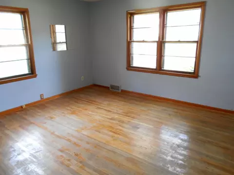 233 E 6th St, Belvidere, IL 61008 photo 7