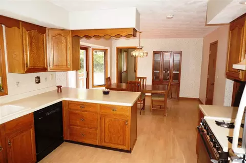 7494 Haymaker Ln, Cherry Valley, IL 61016 photo 10