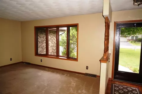 7494 Haymaker Ln, Cherry Valley, IL 61016 photo 6