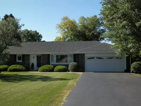 2995 E Water Rd, Byron, IL 61010 photo 1