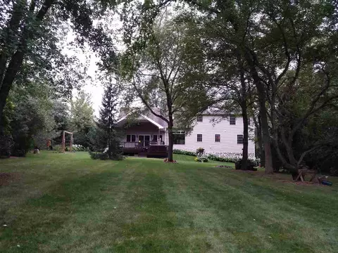 10325 Moonglow Dr, Roscoe, IL 61073 photo 24