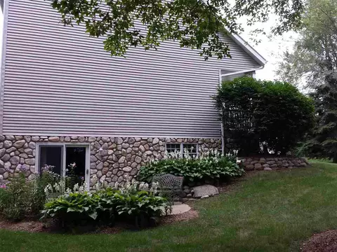 10325 Moonglow Dr, Roscoe, IL 61073 photo 22