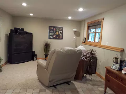 10325 Moonglow Dr, Roscoe, IL 61073 photo 19