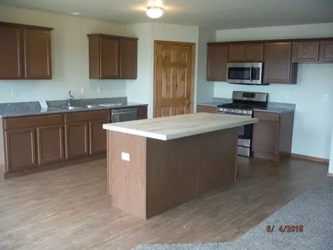 620 Ballymore Rd, Roscoe, IL 61073 photo 6