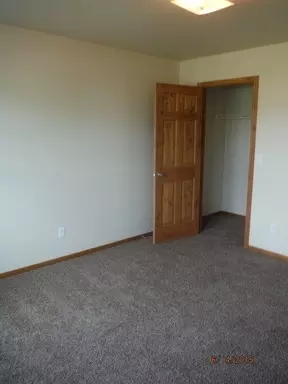 620 Ballymore Rd, Roscoe, IL 61073 photo 9