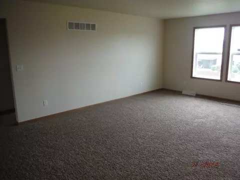 620 Ballymore Rd, Roscoe, IL 61073 photo 3