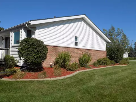 9826 Applegate Dr, Roscoe, IL 61073 photo 3