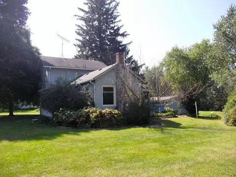 302 Second Ave, Holcomb, IL 61043 photo 2