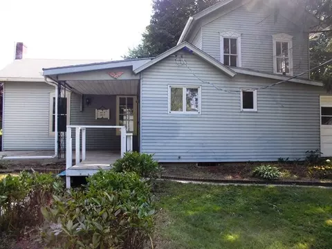 302 Second Ave, Holcomb, IL 61043 photo 3