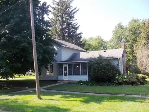 302 Second Ave, Holcomb, IL 61043 photo 1