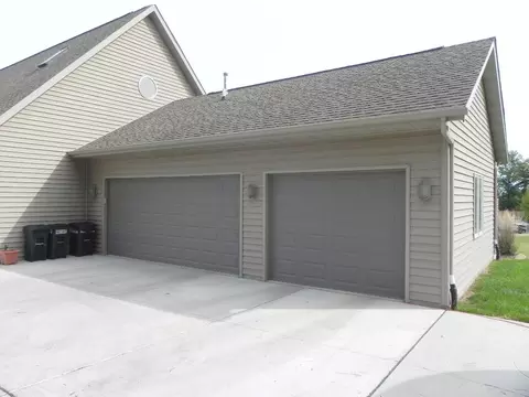 1588 Edgewood Dr, Lake Summerset, IL 61019 photo 5