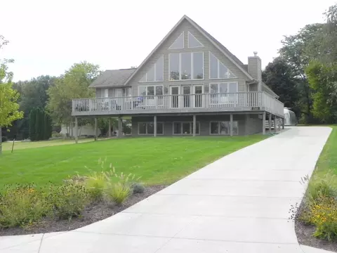 1588 Edgewood Dr, Lake Summerset, IL 61019 photo 1