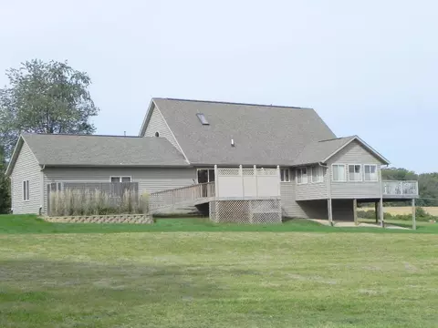 1588 Edgewood Dr, Lake Summerset, IL 61019 photo 3