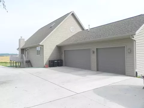1588 Edgewood Dr, Lake Summerset, IL 61019 photo 4