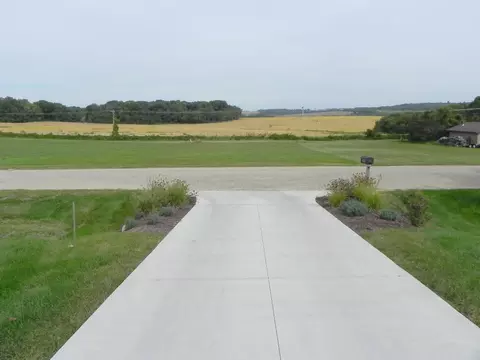 1588 Edgewood Dr, Lake Summerset, IL 61019 photo 8