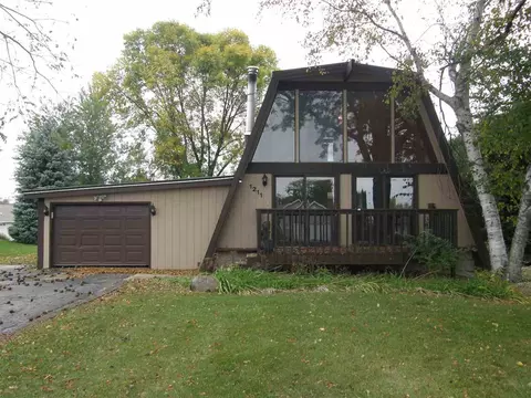 1211 Lake Summerset Rd, Lake Summerset, IL 61019 photo 1