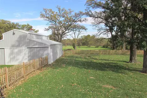 8181 Mill Rd N, Leaf River, IL 61047 photo 23