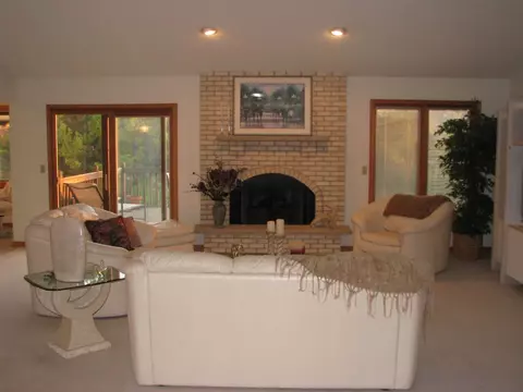11861 Vireo Vale, Roscoe, IL 61073 photo 3