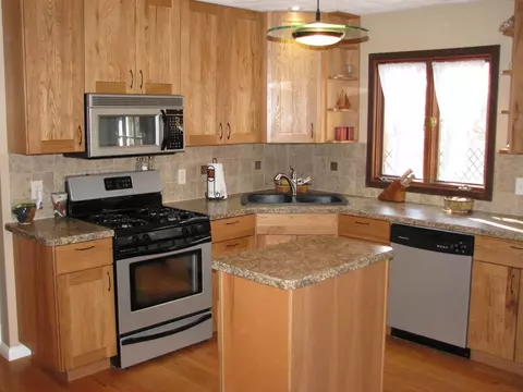 11380 Main St, Roscoe, IL 61073 photo 7