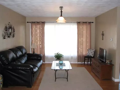 11380 Main St, Roscoe, IL 61073 photo 3