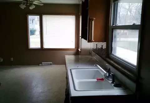 817 4th Ave, Dixon, IL 61021 photo 5