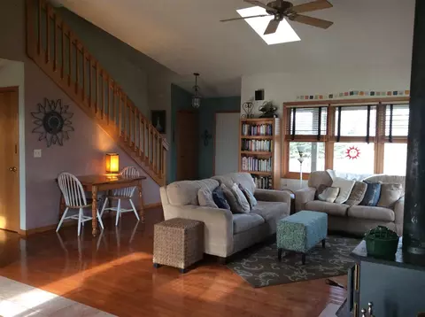 18436 Campbell Rd, Davis, IL 61019 photo 2