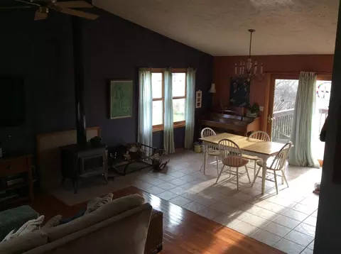 18436 Campbell Rd, Davis, IL 61019 photo 5