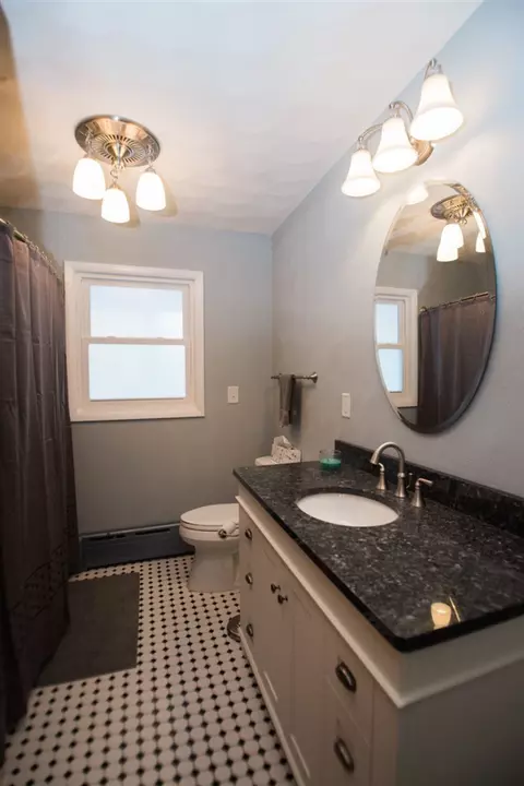 7253 Kinnikinnick Dr, Roscoe, IL 61073 photo 16