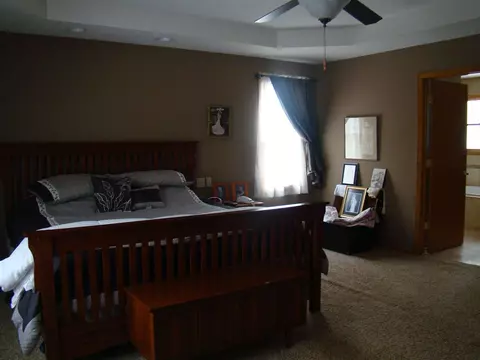 7253 Kinnikinnick Dr, Roscoe, IL 61073 photo 12