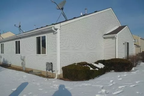 538 Timber Dr, Harvard, IL 60033 photo 4