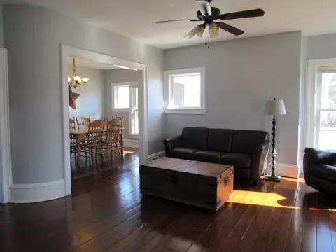 314 E Main St, Durand, IL 61024 photo 4