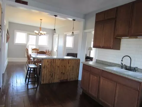 314 E Main St, Durand, IL 61024 photo 10