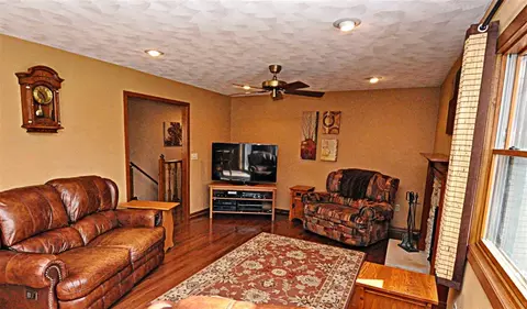 11761 Warblers Way, Roscoe, IL 61073 photo 4