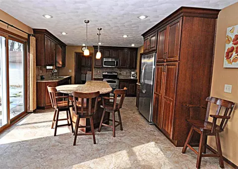 11761 Warblers Way, Roscoe, IL 61073 photo 5
