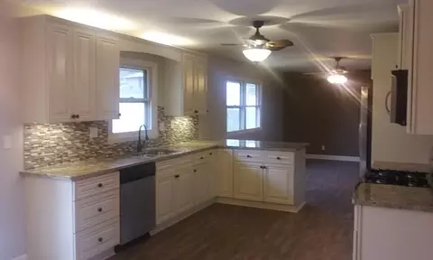 8730 Centaur Dr, Belvidere, IL 61008 photo 2