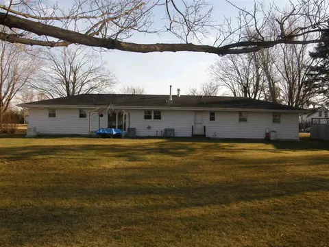 210 E Main, Durand, IL 61024 photo 2