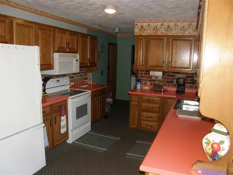 210 E Main, Durand, IL 61024 photo 5