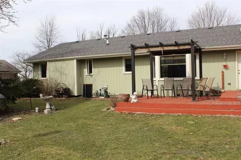 4399 Waltham Rd, Roscoe, IL 61073 photo 3