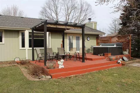 4399 Waltham Rd, Roscoe, IL 61073 photo 4