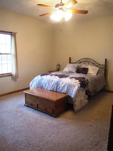 19085 E Crill Rd, Monroe Center, IL 61052 photo 12
