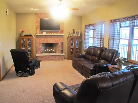 19085 E Crill Rd, Monroe Center, IL 61052 photo 7